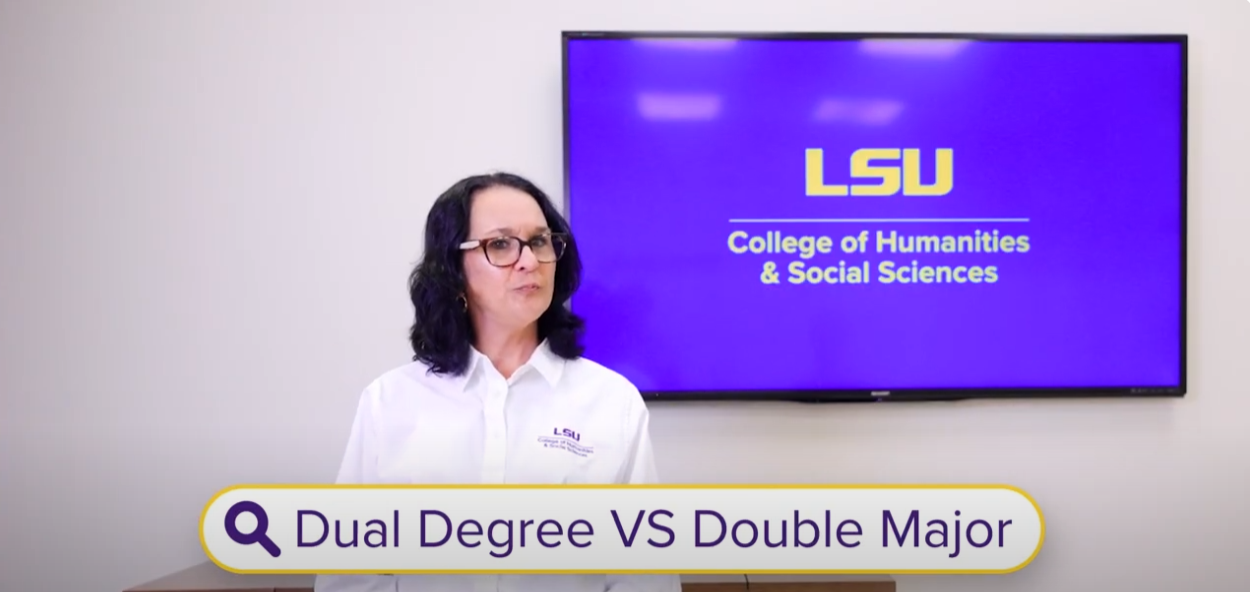 LSU HSS academic advisor presenting Image of an LSU HSS academic advisor presenting.